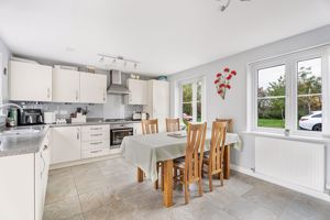 Kitchen/Diner- click for photo gallery